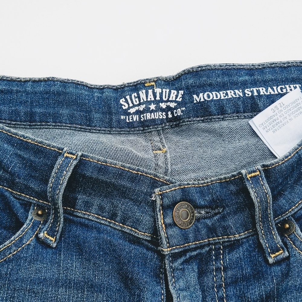 Levi Signature Womens Jeans Size 12 Short Straight